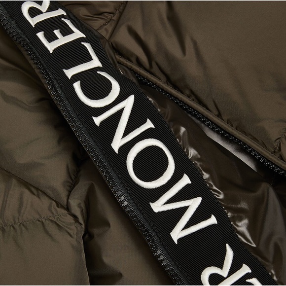 Moncler Montcla Puffer Jacket - Picture 12 of 13